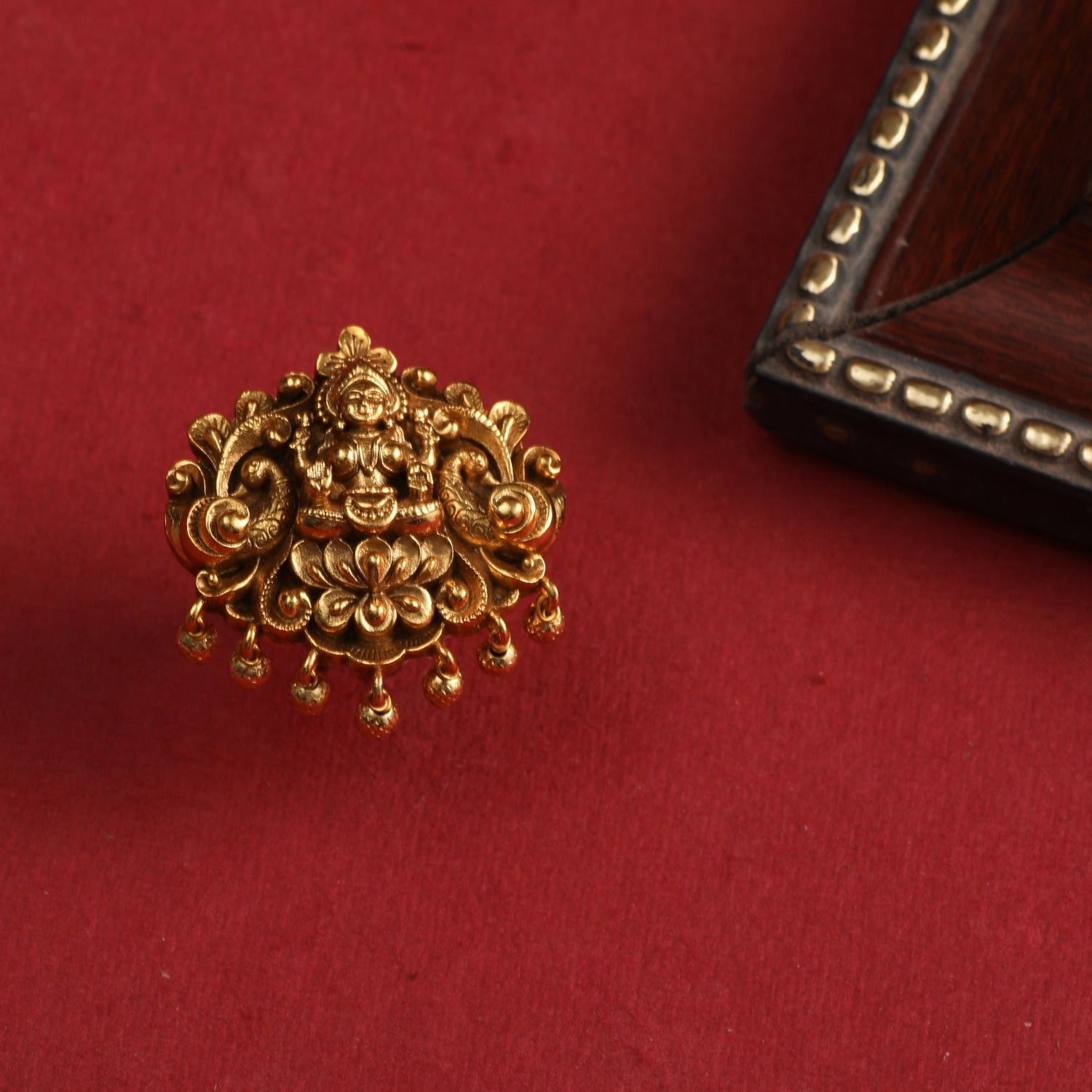 MULTICOLOUR TEMPLE LOOK KEMPU STONE ADJUSTABLE RING – Sanvi Jewels
